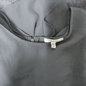Maurices Size Medium Gray T-Shirt